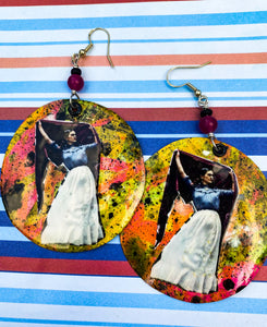 Kahlo paper earrings!